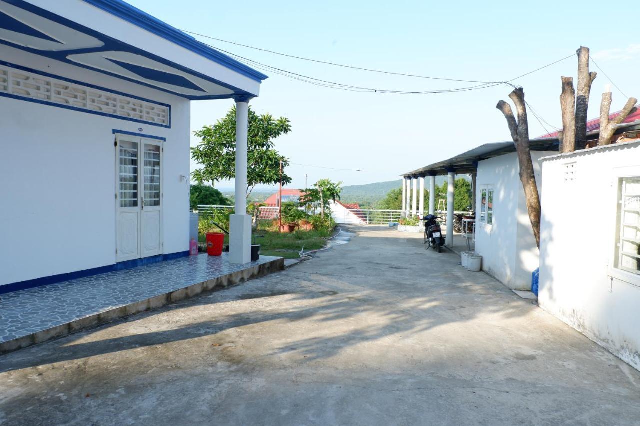 Hanh Mai Hotel Duong Dong Exterior foto